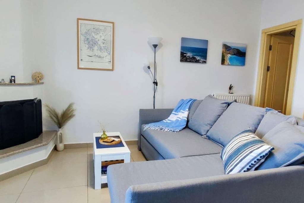 Simply Meraki Gytheian Apt With Panoramic Sea View Gythio Exterior foto